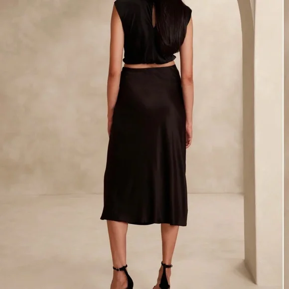 NWT Banana Republic Zandra Silk Midi Skirt Chocolate Brown XS - Picture 2 of 5